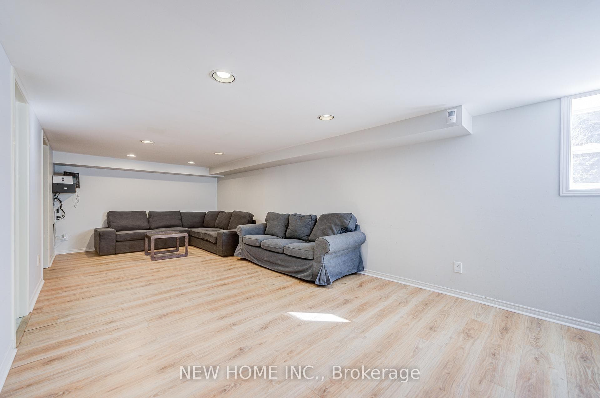 19 Springwood Crescent photo 40