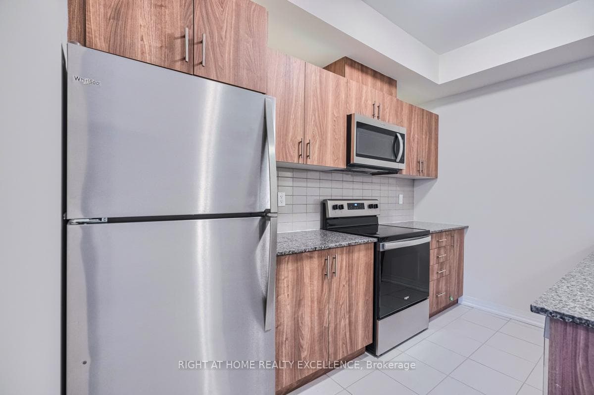 235 Mclevin Avenue Unit 3 photo 10