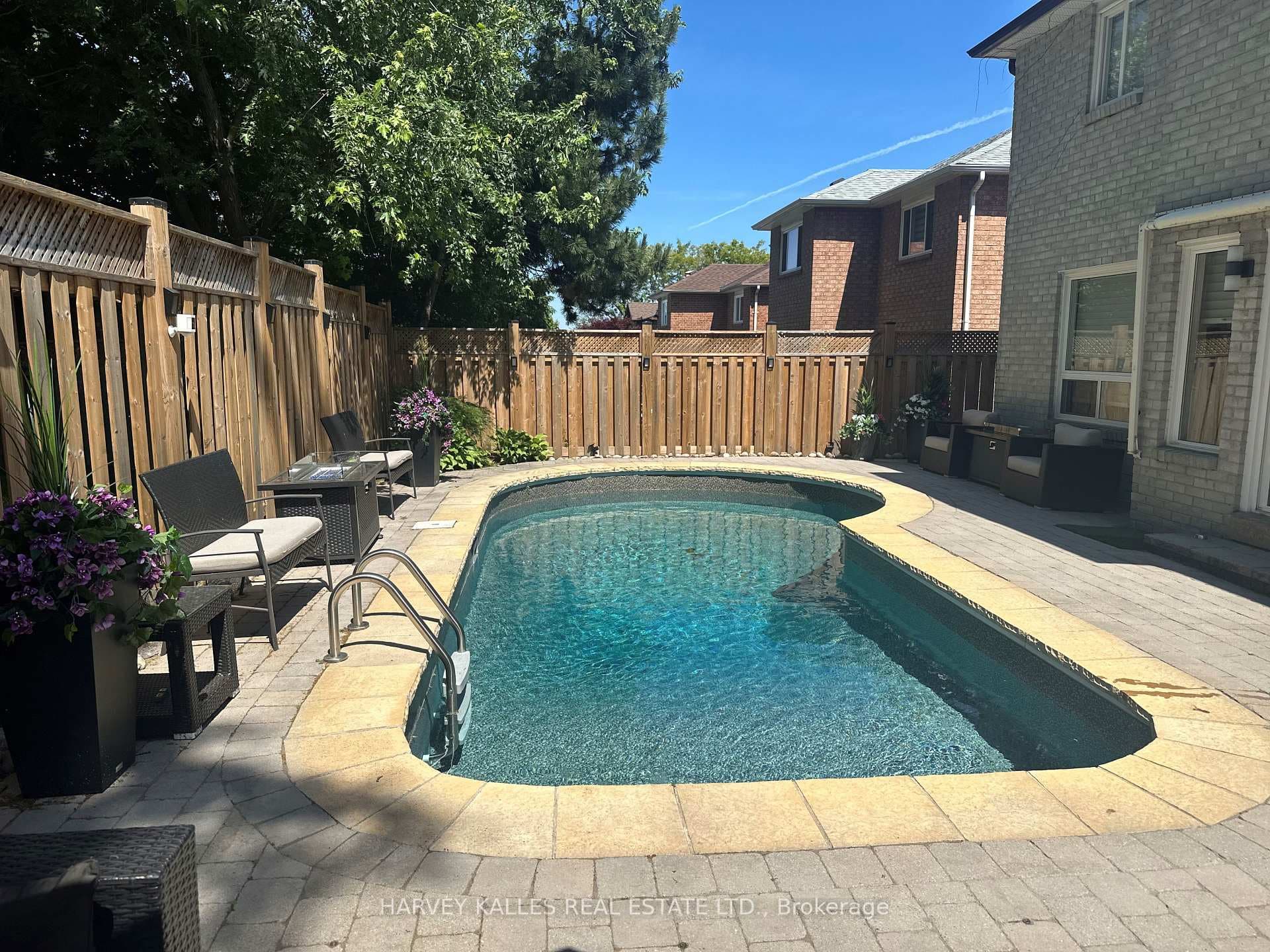 24 Edmund Seager Drive photo 37