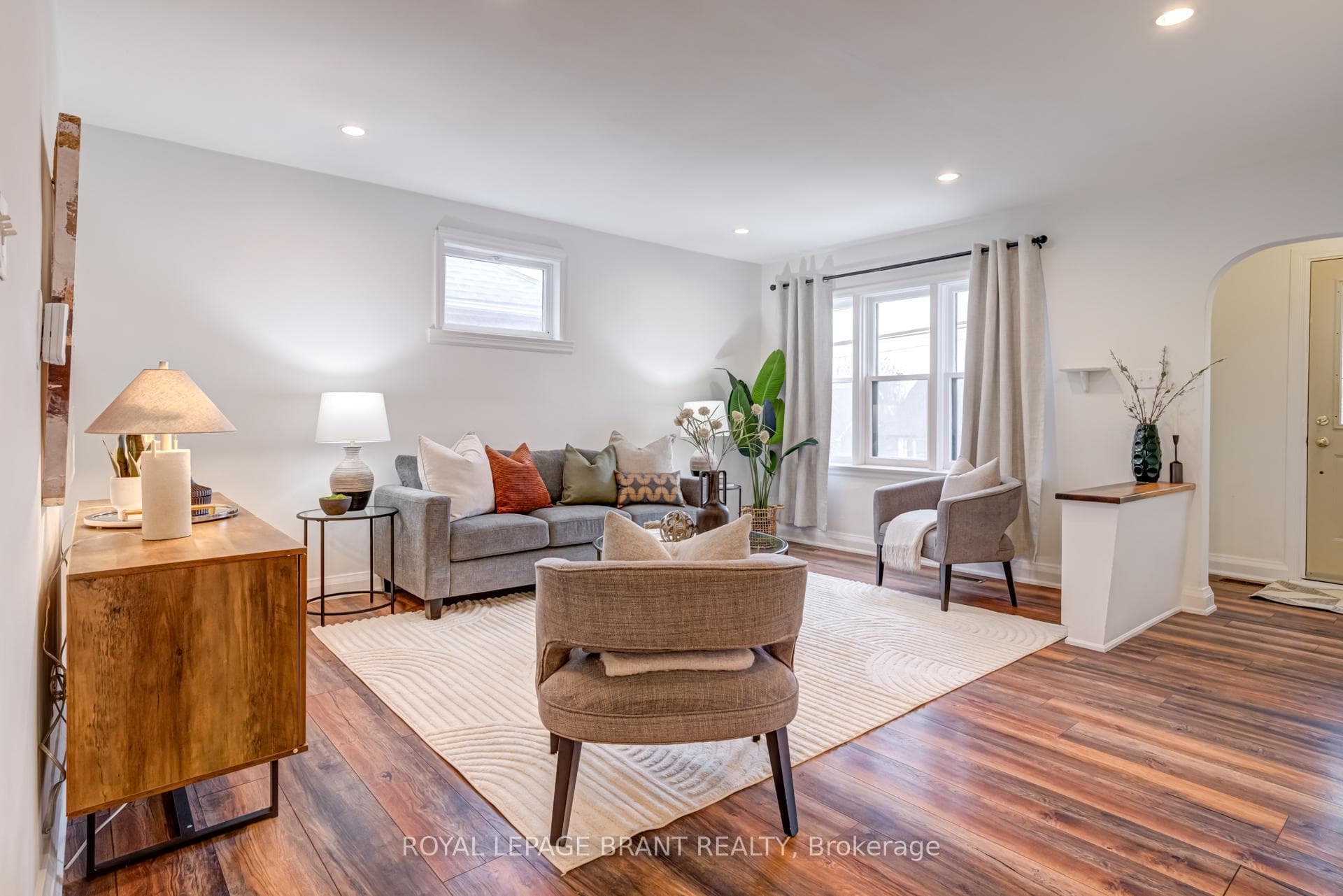 632 Stirling Avenue photo 11