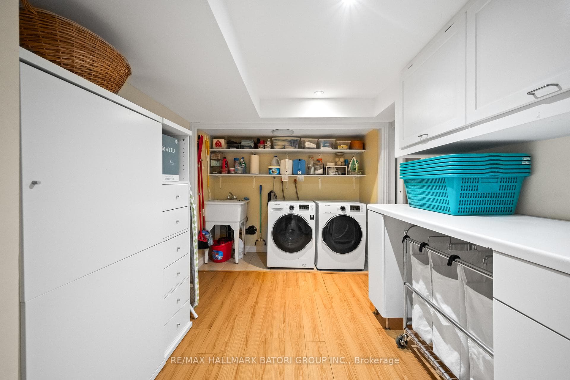 100 Braemar Avenue photo 24