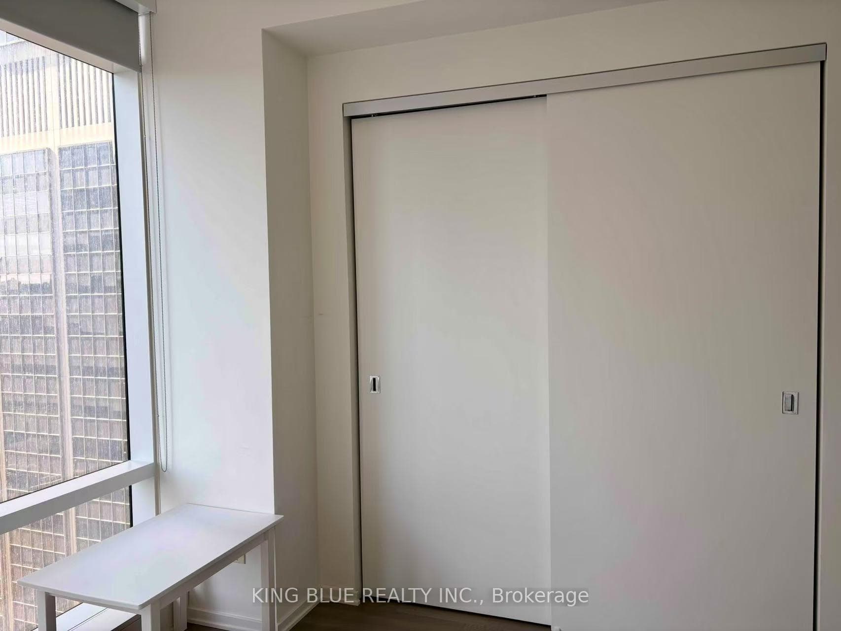 1 Bloor Street Unit 1510 photo 10