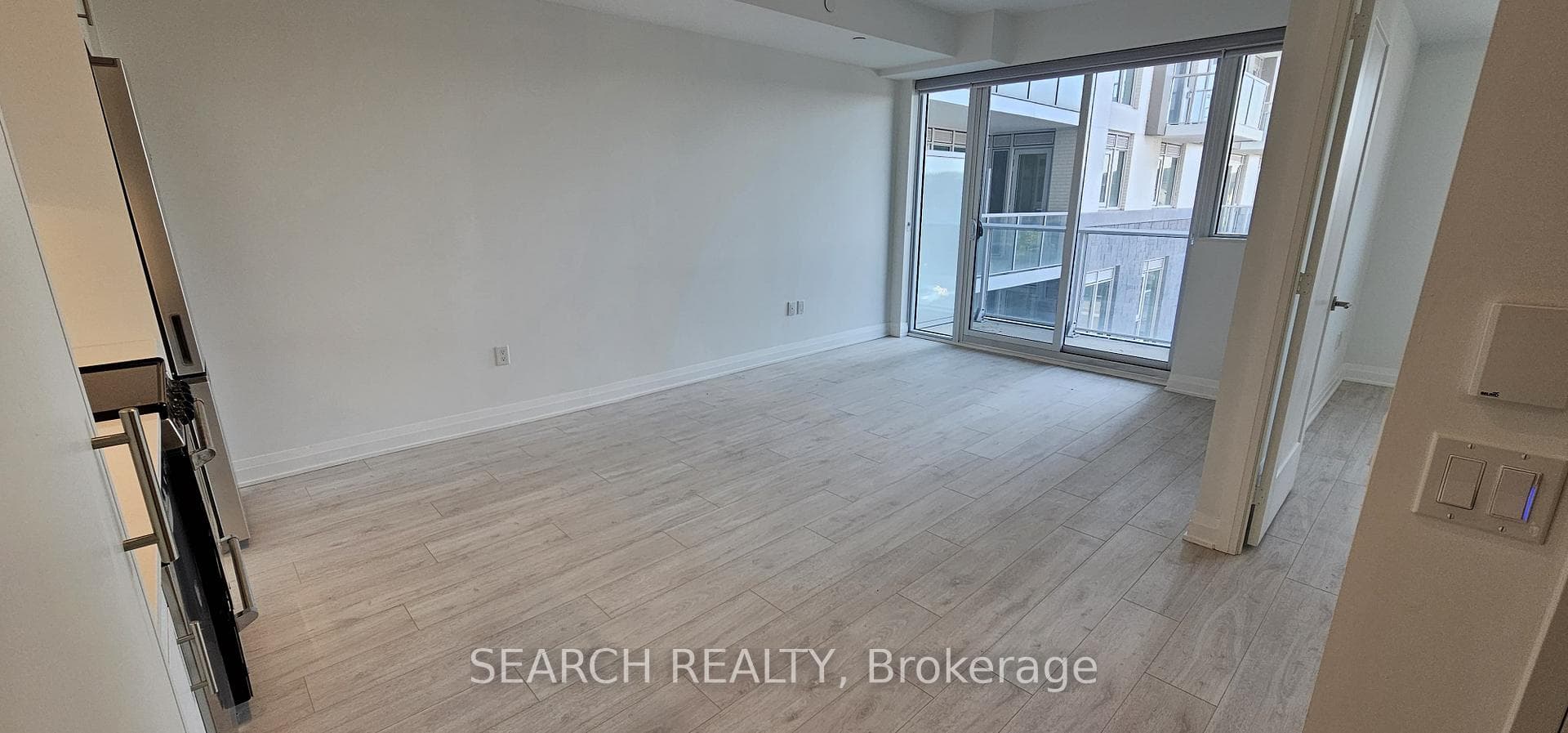 412 Silver Maple Road Unit 301 photo 4