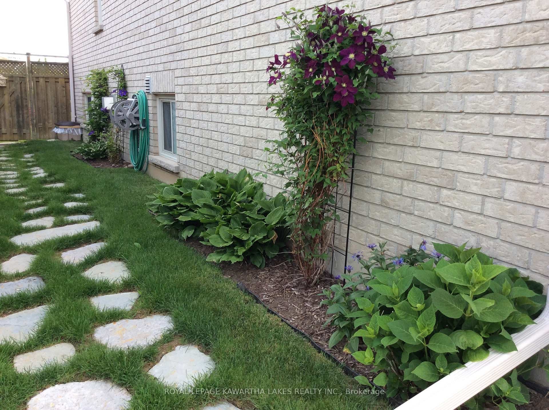 376 Wallace Drive photo 41