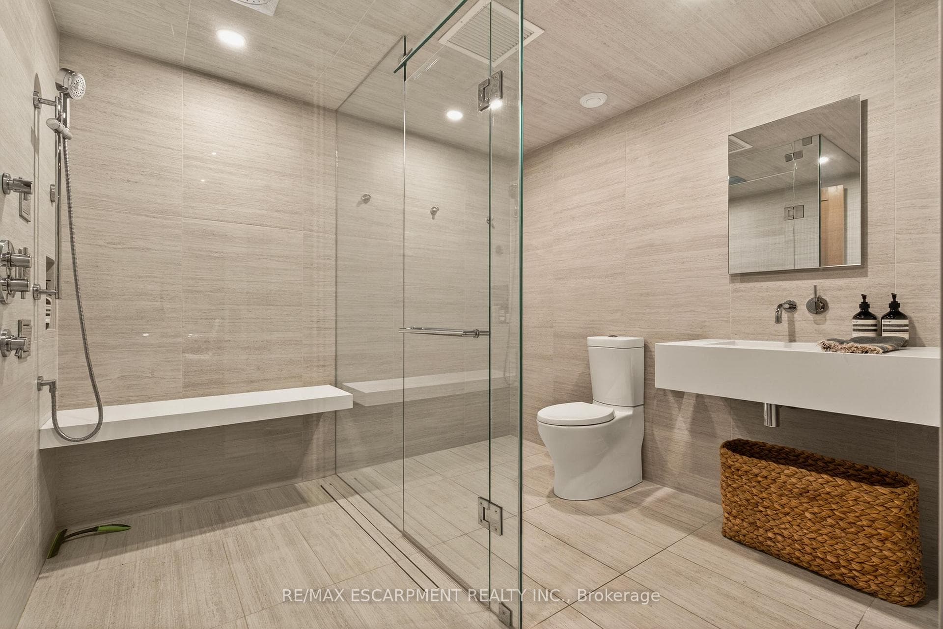 981 MINERAL SPRINGS Road photo 38
