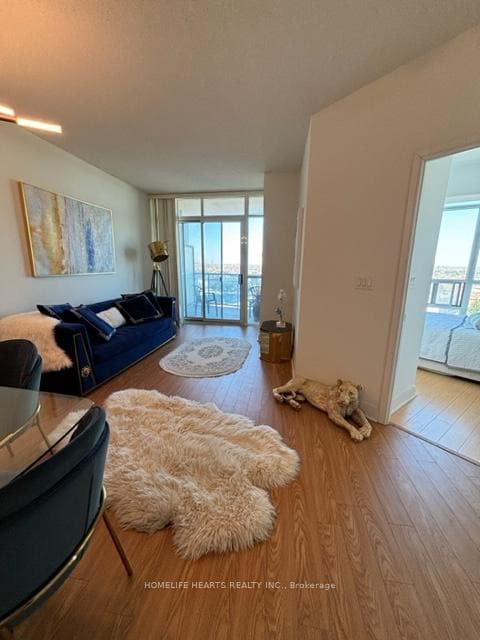 80 Absolute Avenue Unit 1102 photo 4