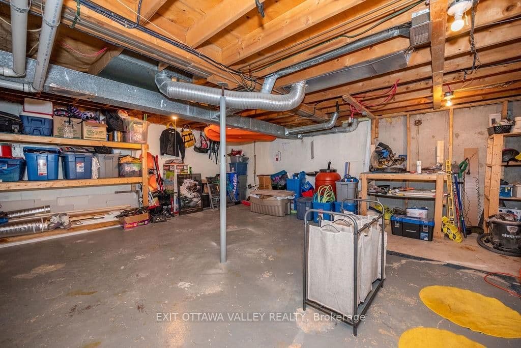 233 AIRTH Boulevard photo 25