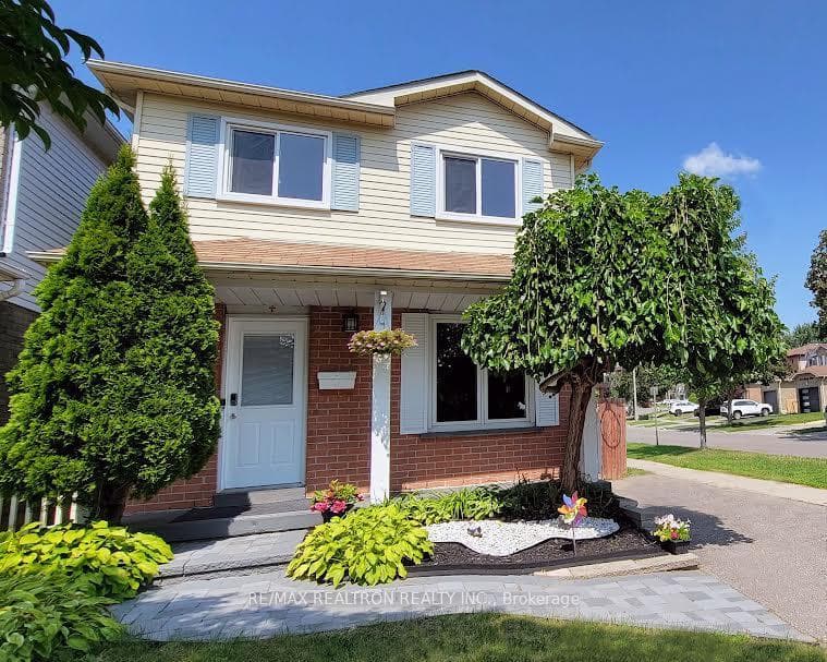 722 Hayes Avenue photo 1