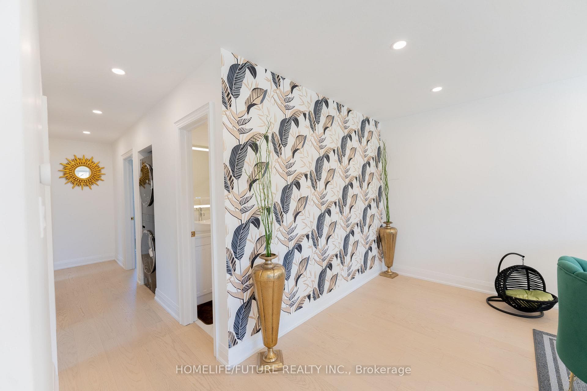 1374 Garvolin Avenue photo 11