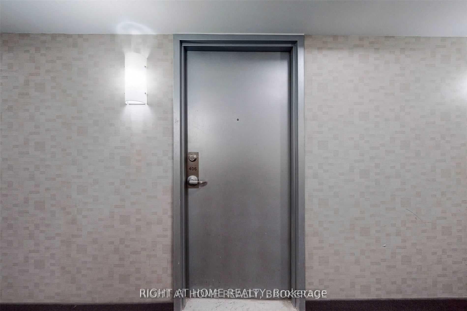 255 Richmond Street Unit 406 photo 8