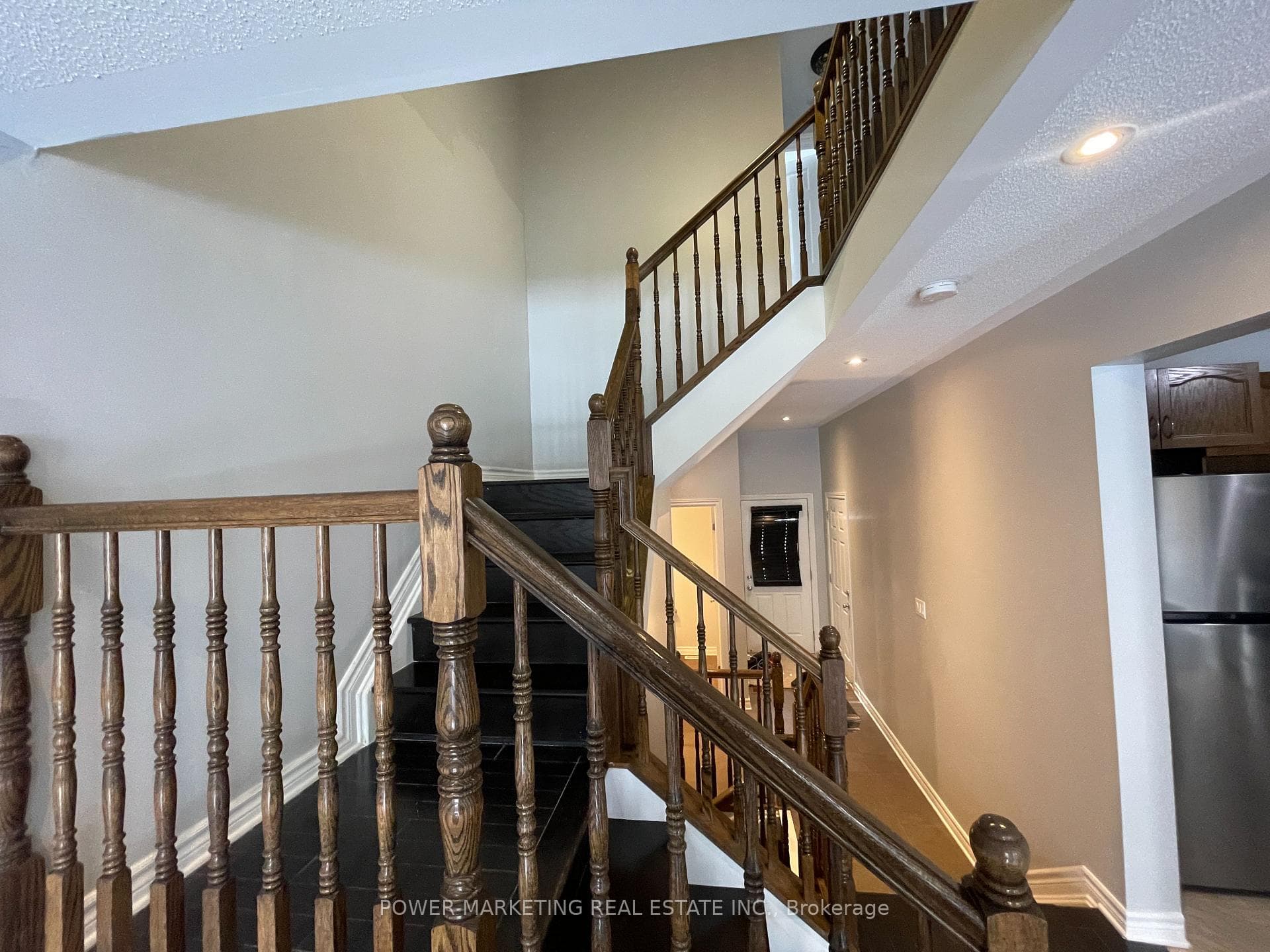 733 WHALEY Ridge photo 4