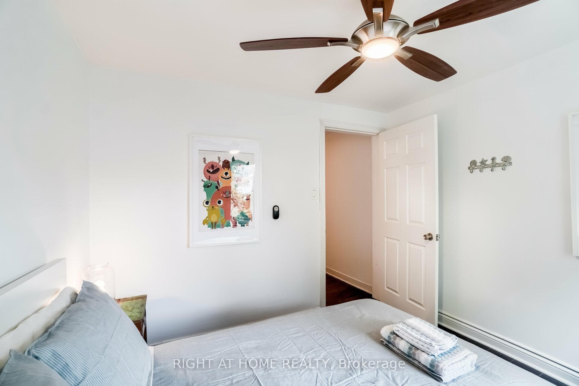 169 Beaconsfield Avenue photo 25
