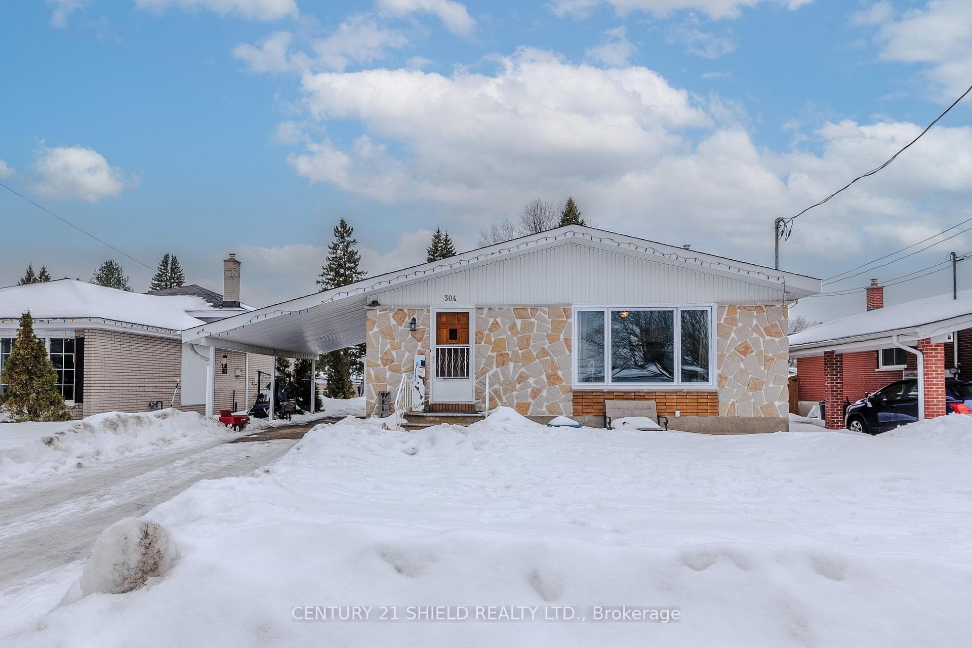 304 Wallrich Avenue photo 2