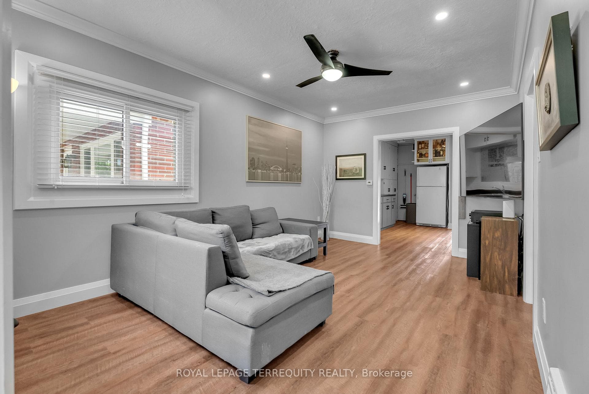 60 Phillip Avenue photo 7