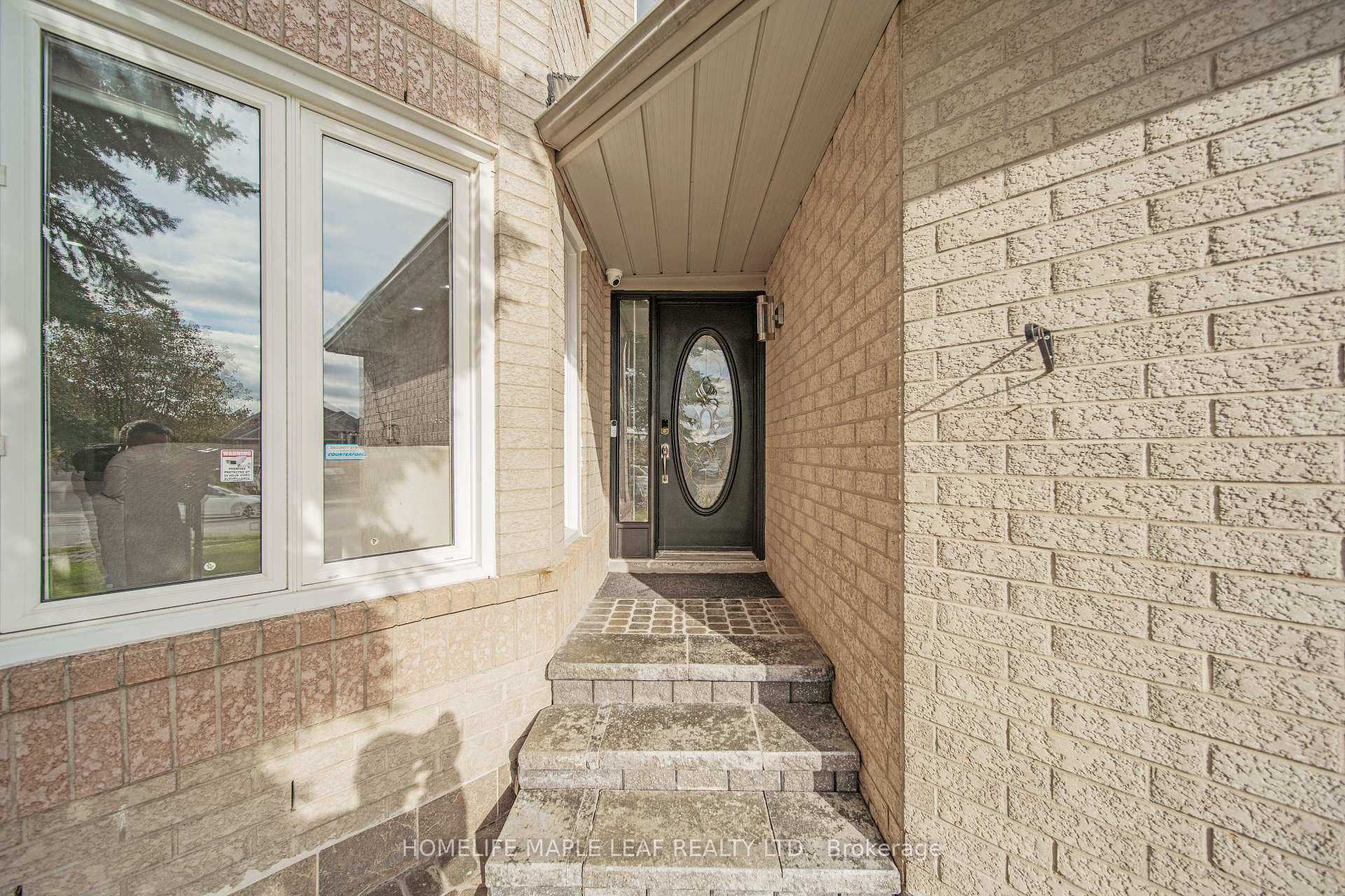 27 Beaverhall Road photo 3