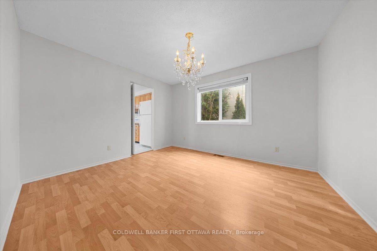 1841 Thistleleaf Crescent photo 20