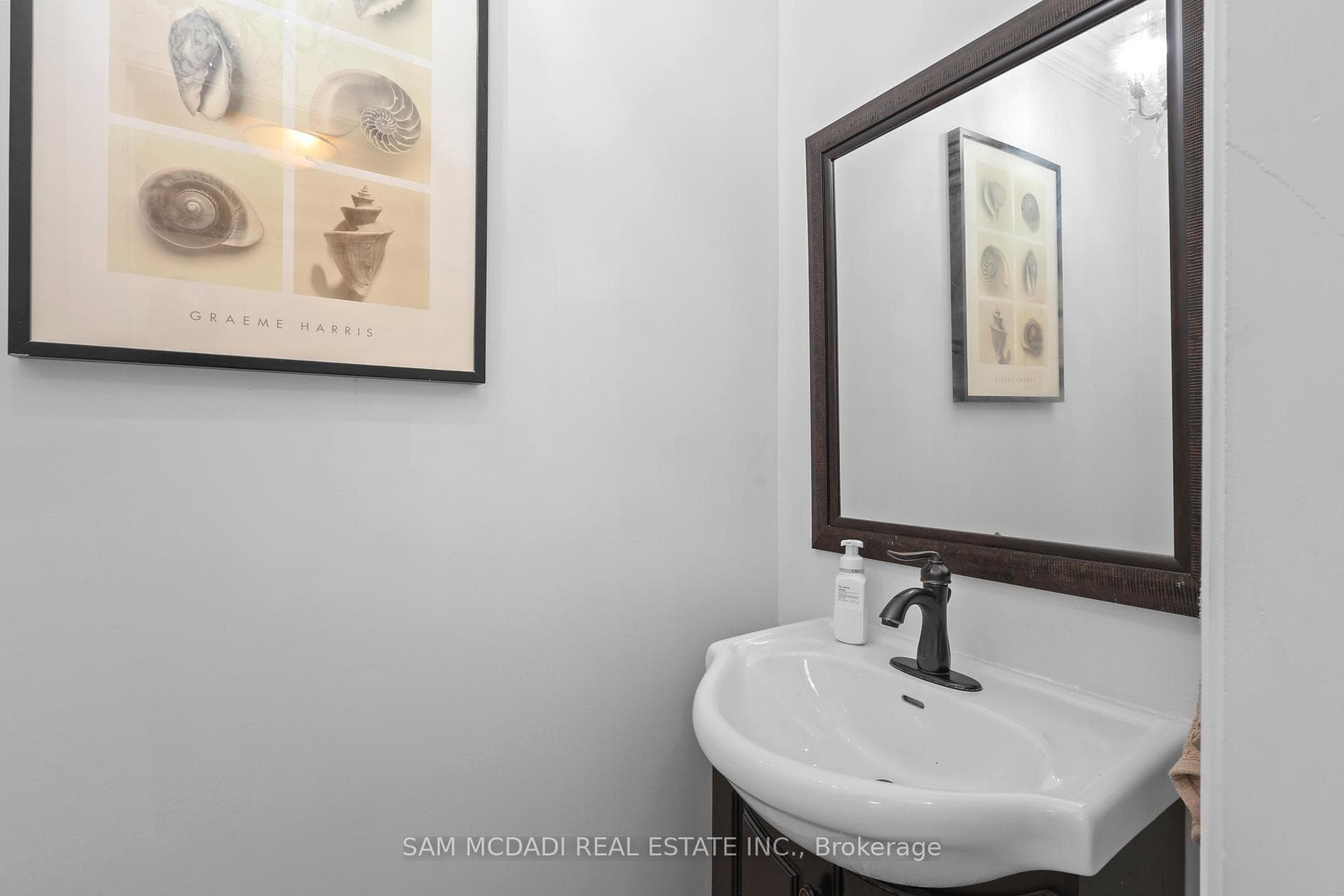 38 Kenninghall Boulevard photo 20