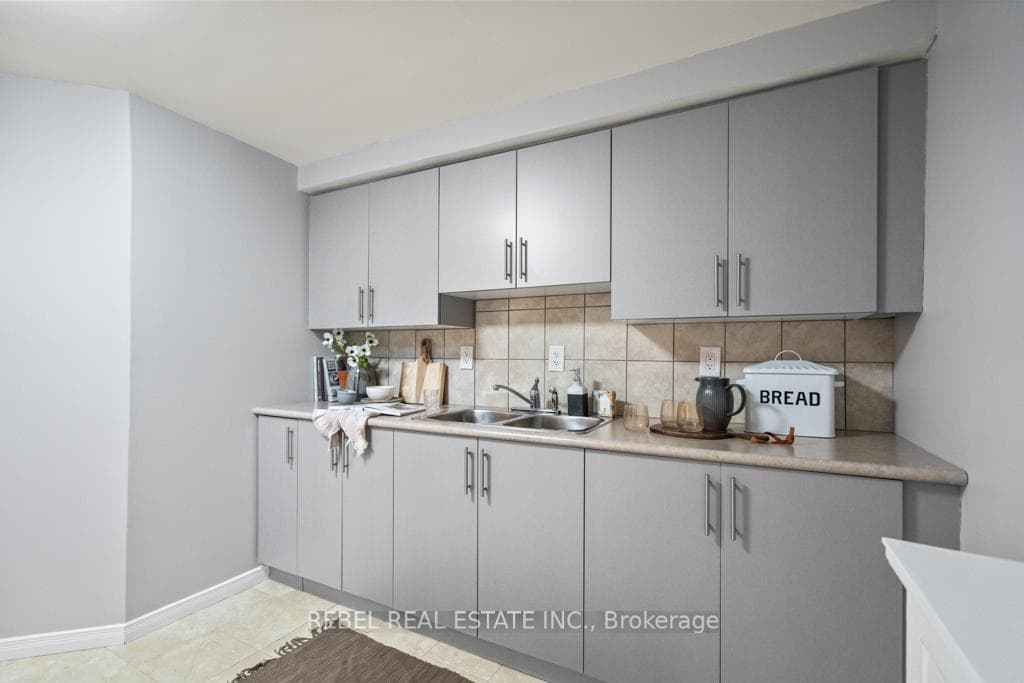 40 Inglis Avenue photo 20