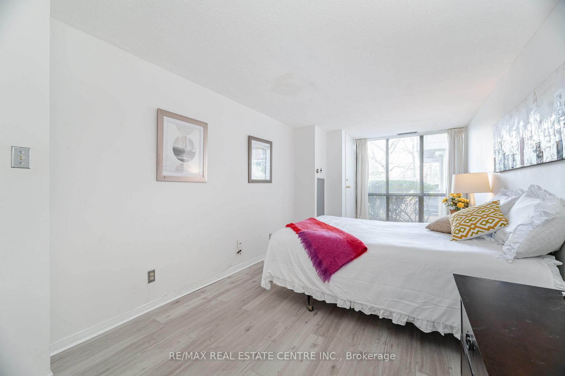 1111 Bough Beeches Boulevard Unit 103 photo 24