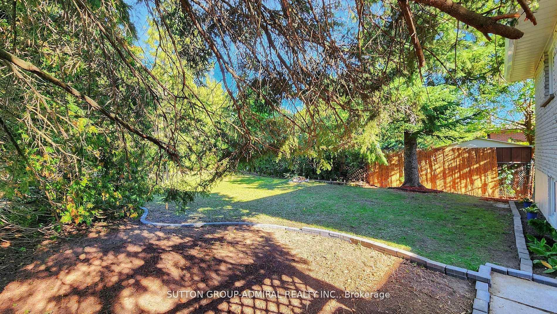 62 Shieldmark Crescent photo 21