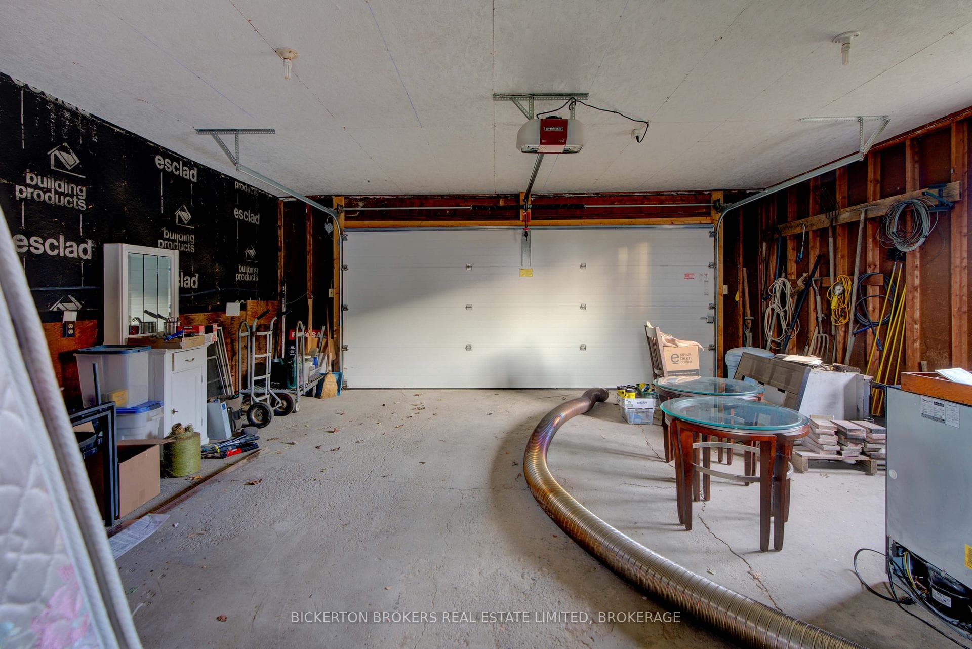 108 Russell Road photo 31