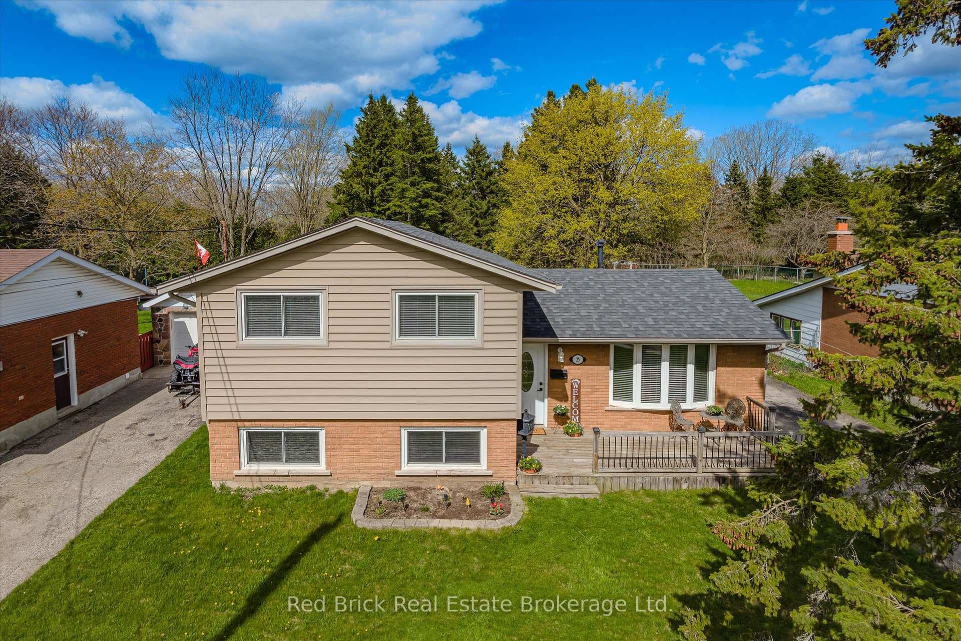 25 Hastings Boulevard photo 1