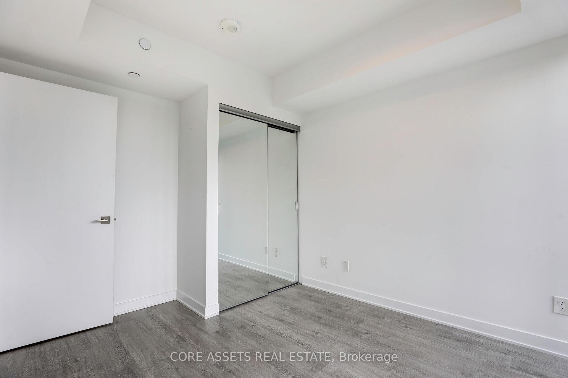 188 Cumberland Street Unit 2011 photo 13