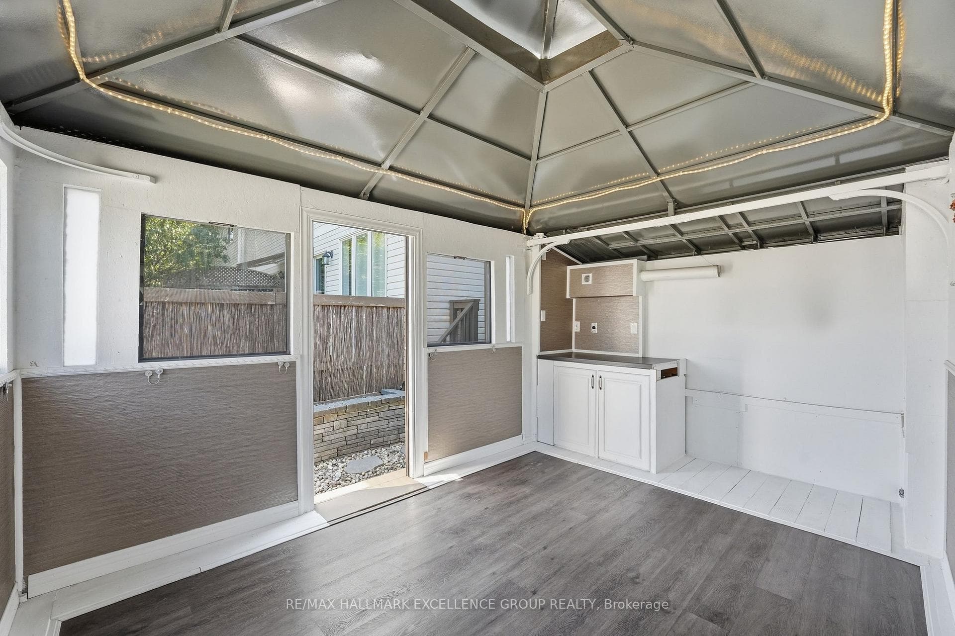 887 Nesting Way photo 43