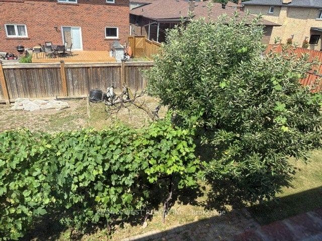 98 Jeanne Drive photo 15