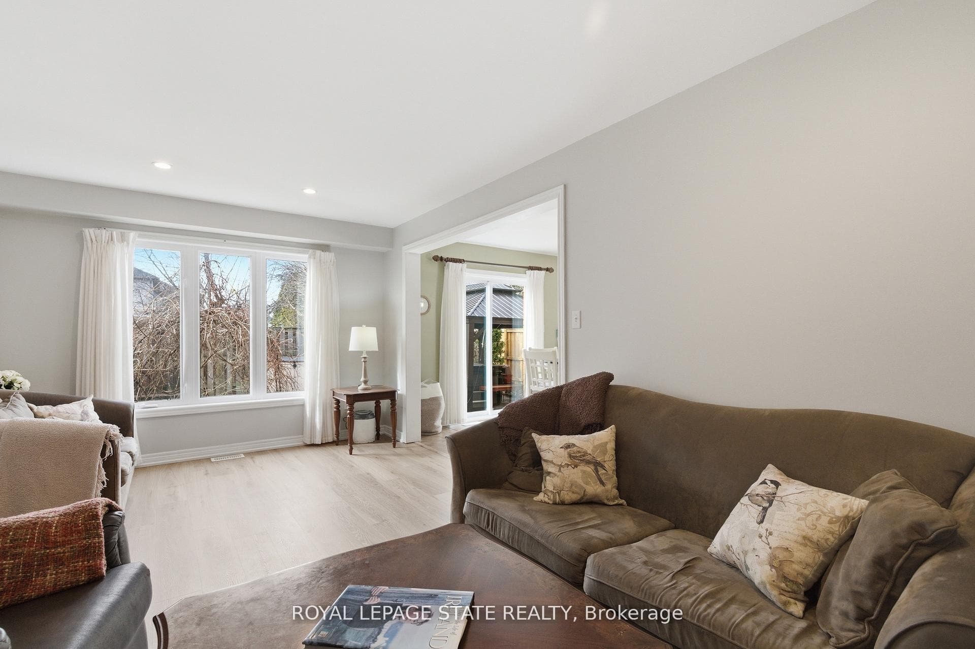 84 Duncairn Crescent photo 17