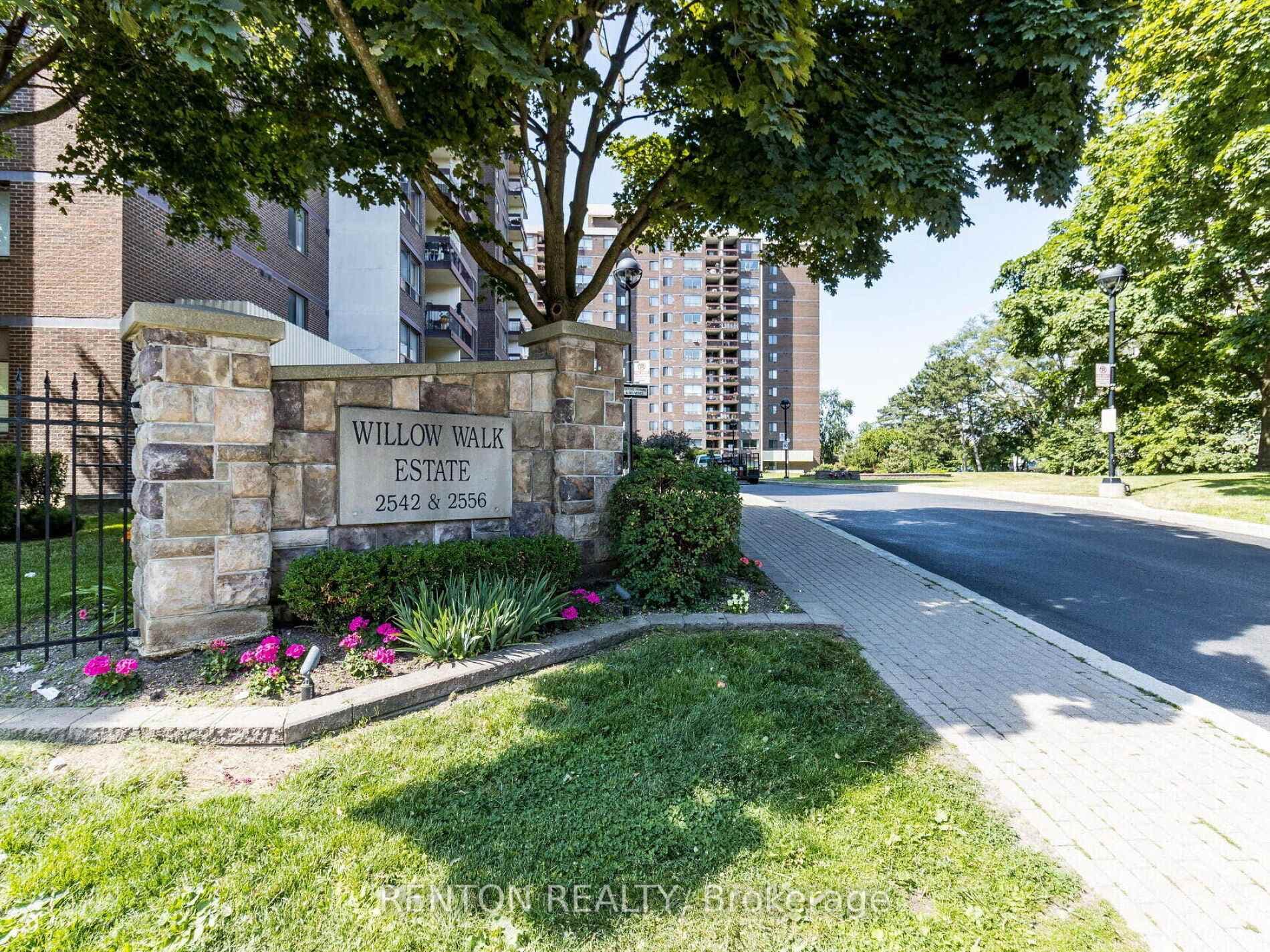2556 Argyle Road Unit PH06 photo 3