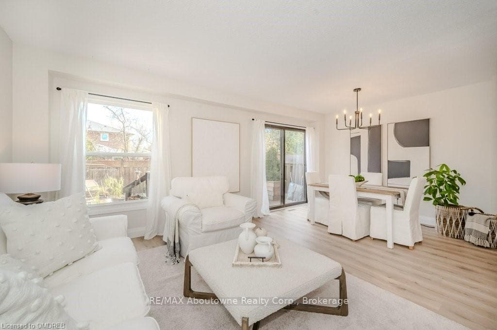 1274 BARBERRY N/A photo 2