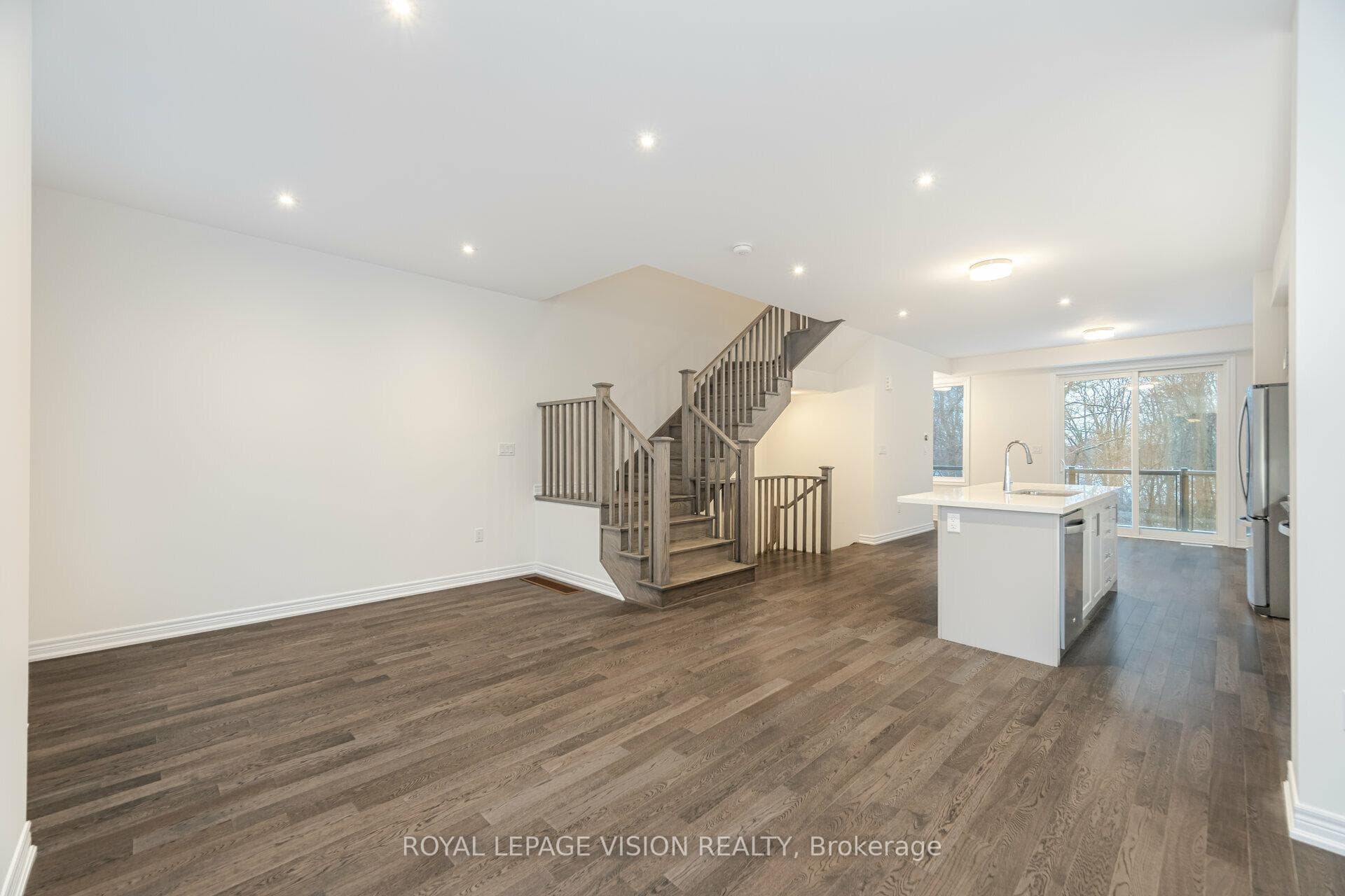 60 Folcroft Street photo 11