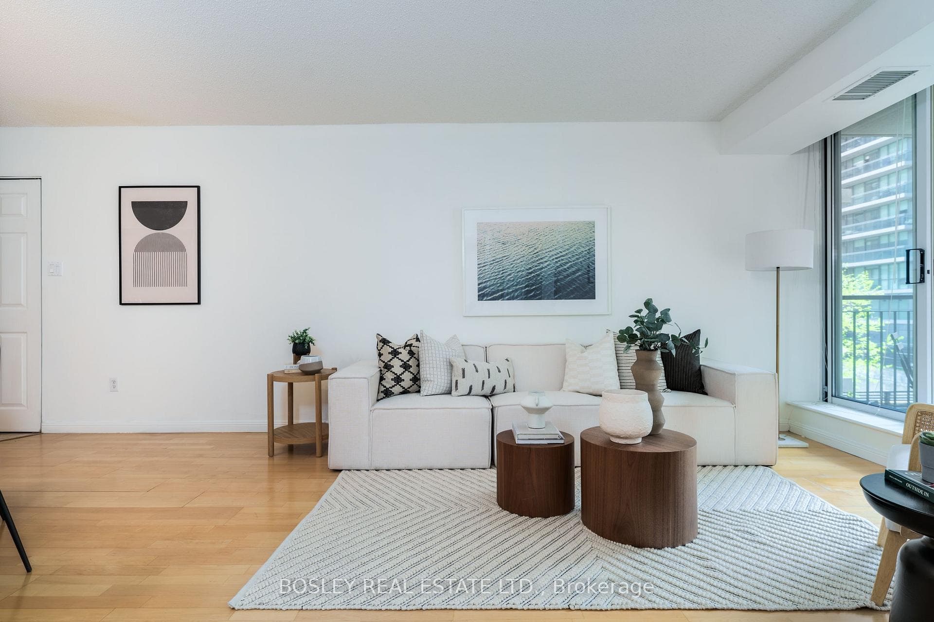 188 Redpath Avenue Unit 312 photo 6