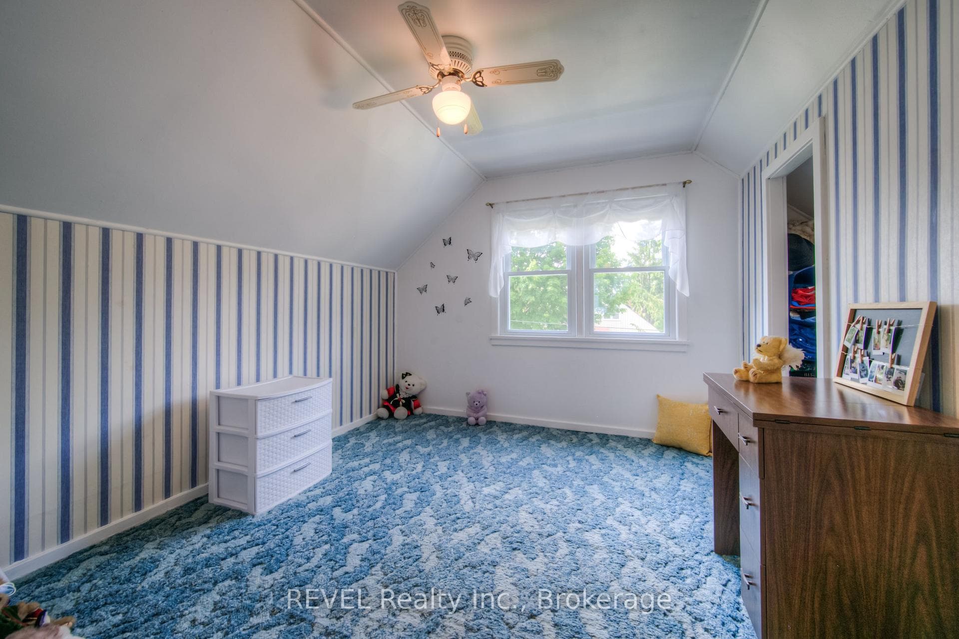 332 Huron Street photo 2