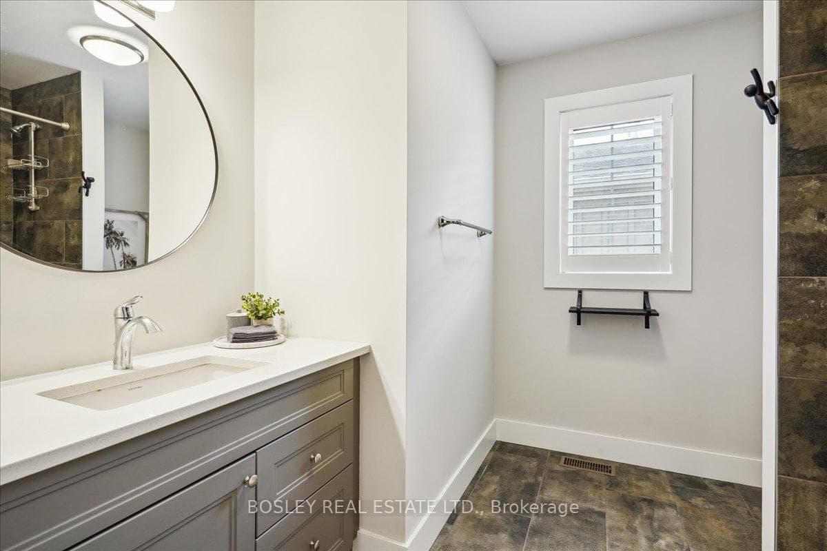 151 Sycamore Street photo 19