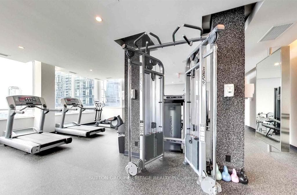 250 Wellington Street Unit 1131 photo 22