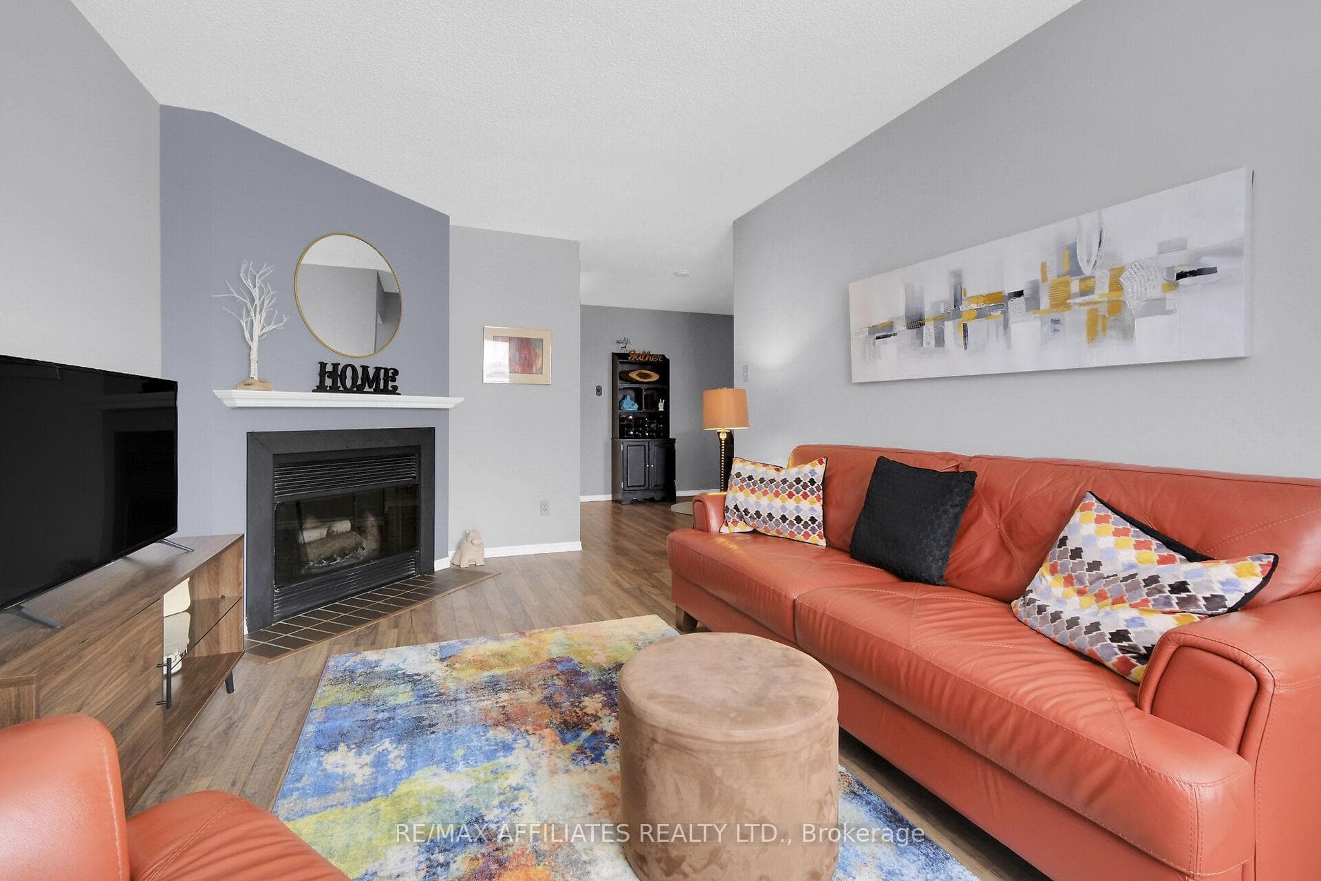 570 Latour Crescent photo 7
