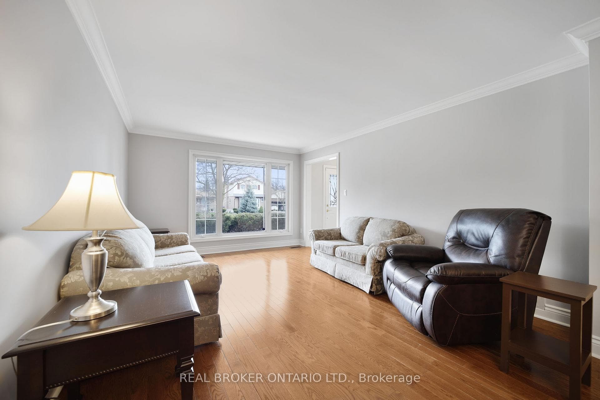 371 Fiona Terrace photo 8