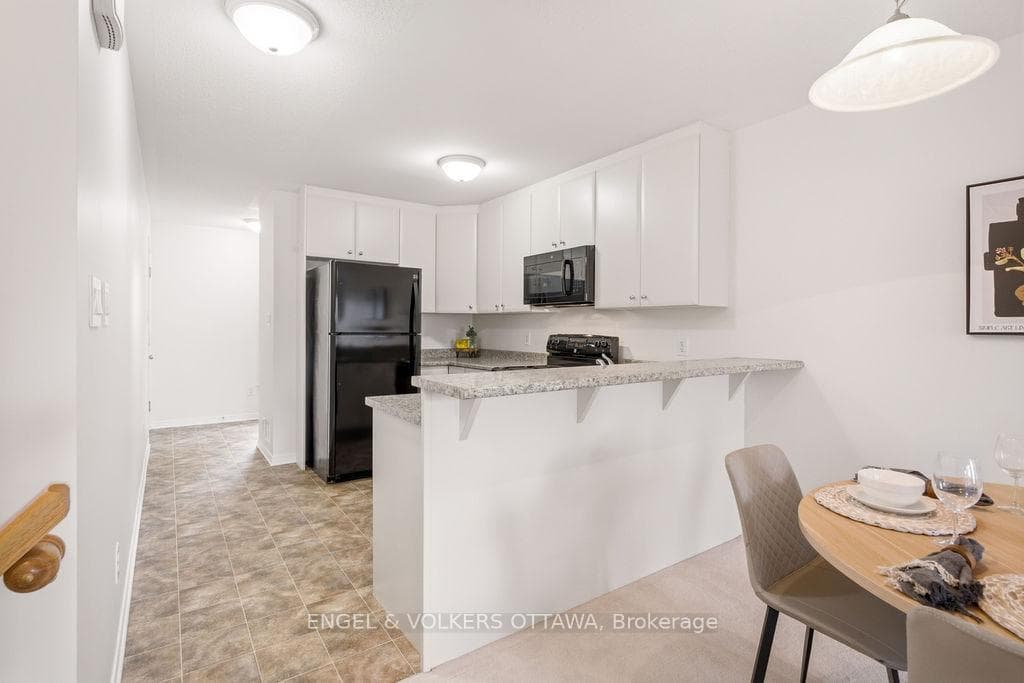 270 Espin Heights photo 11