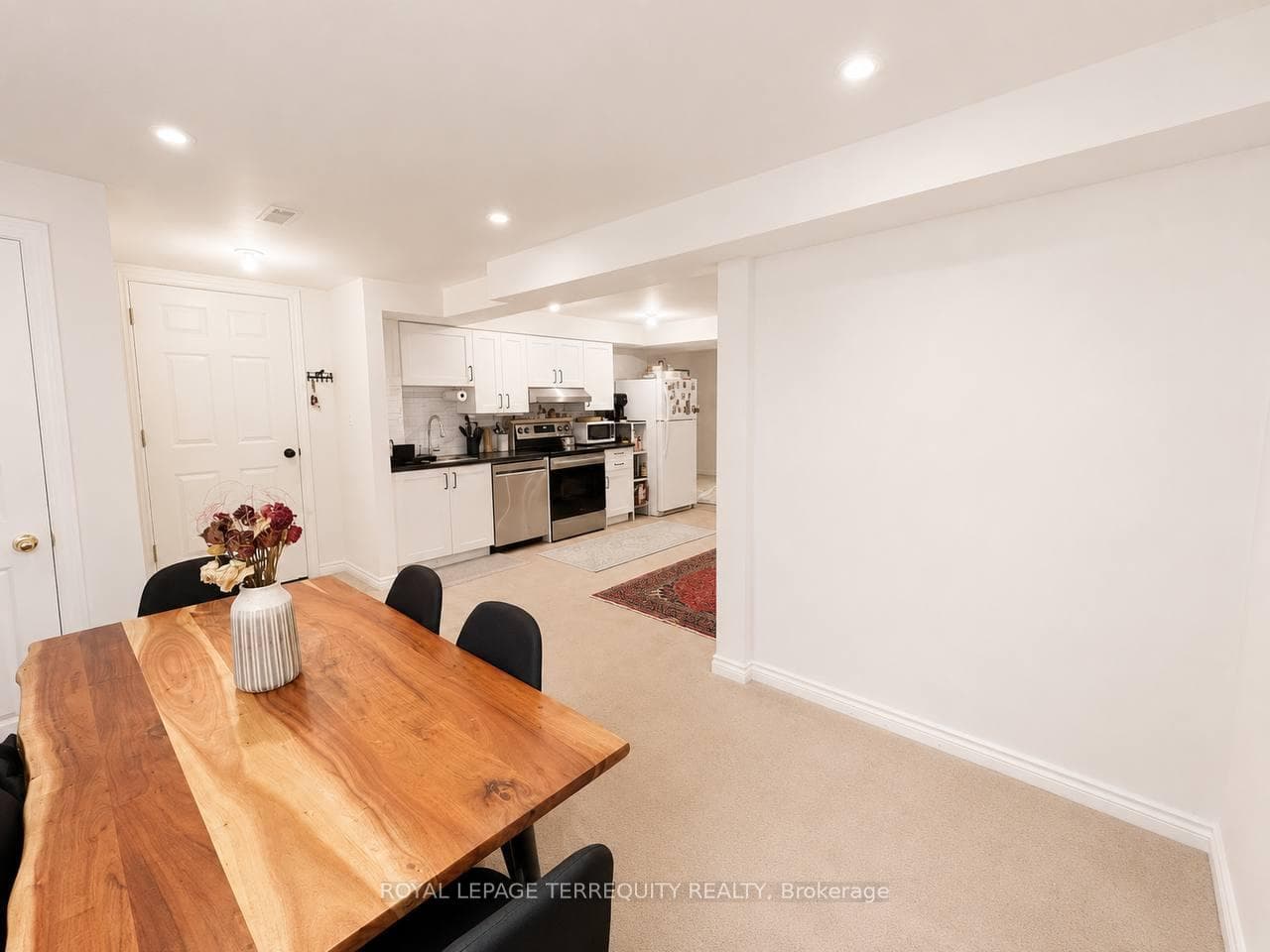 42 Portland Cres Crescent Unit Lower Level photo 9