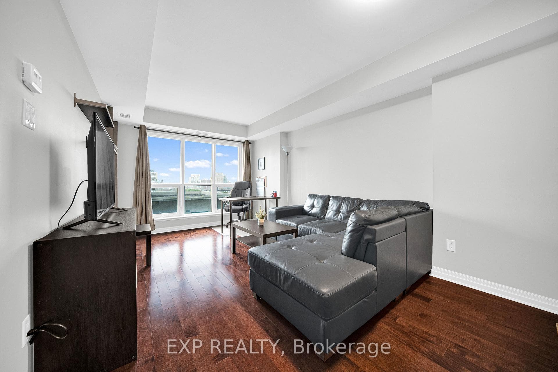 195 Besserer Street Unit 1405 photo 9