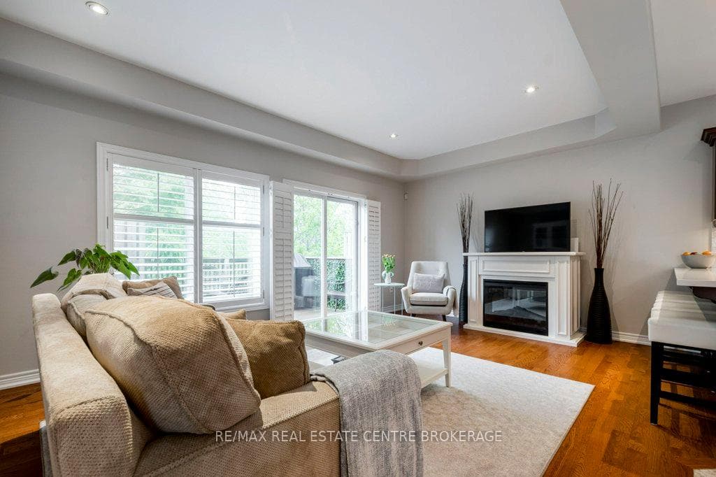 4028 ALEXAN Crescent photo 16