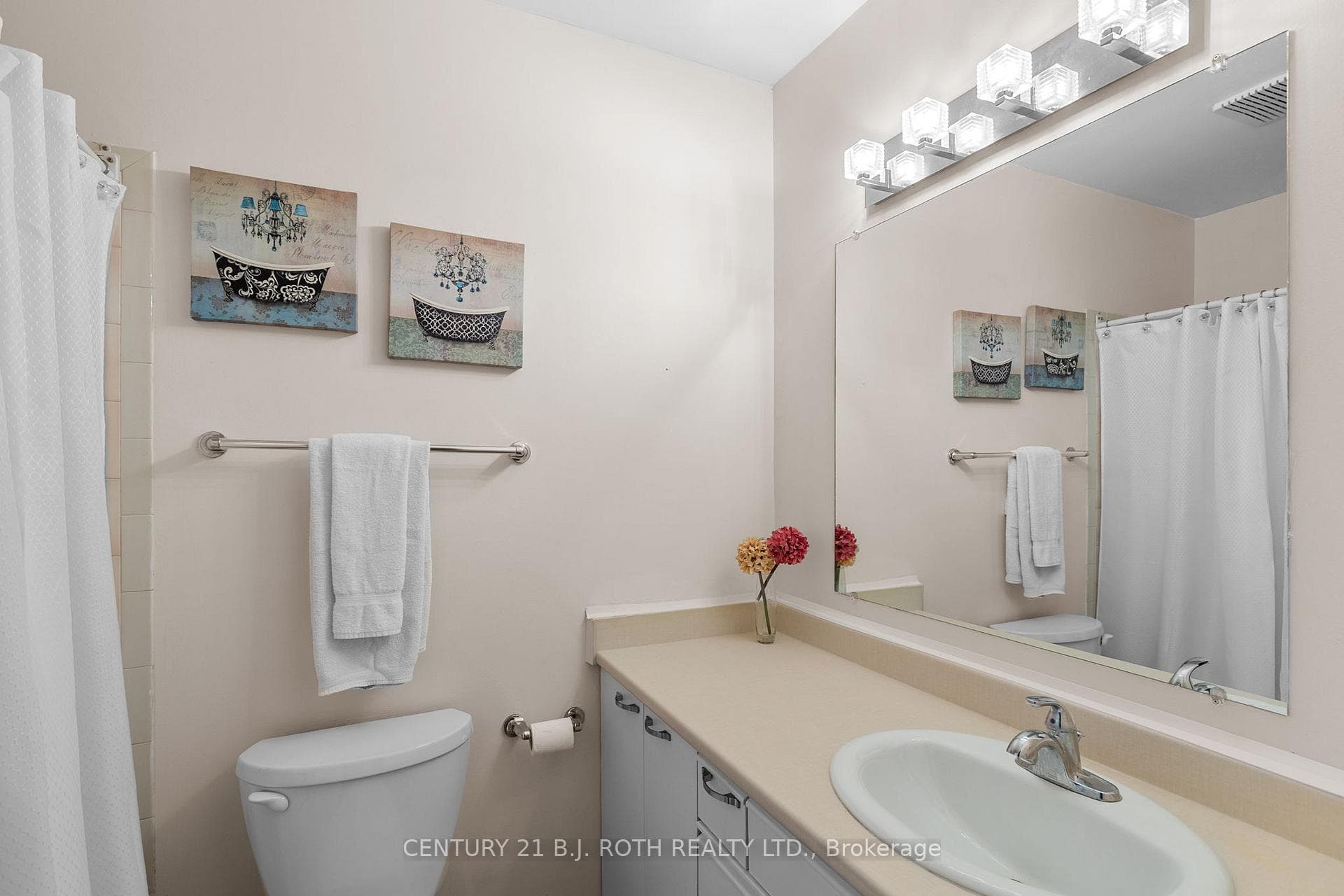 304 THOMAS Street Unit 4 photo 16
