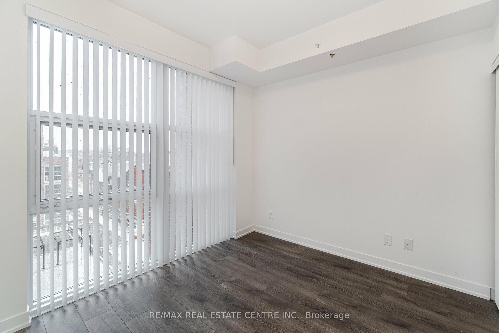 1787 St Clair Avenue Unit 405 photo 16