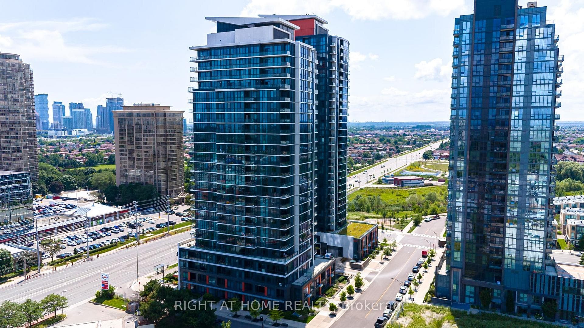 55 Eglinton Avenue Unit 101 photo 2
