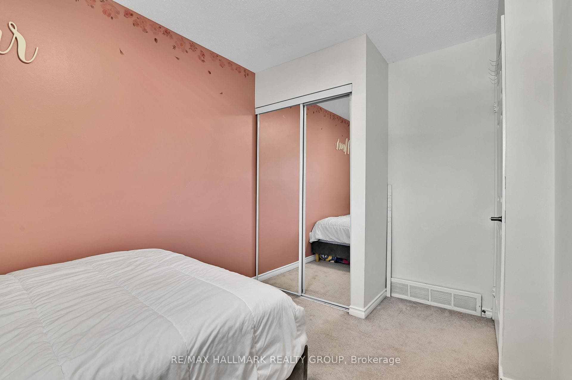 1505 Ballard Court Unit 3 photo 15