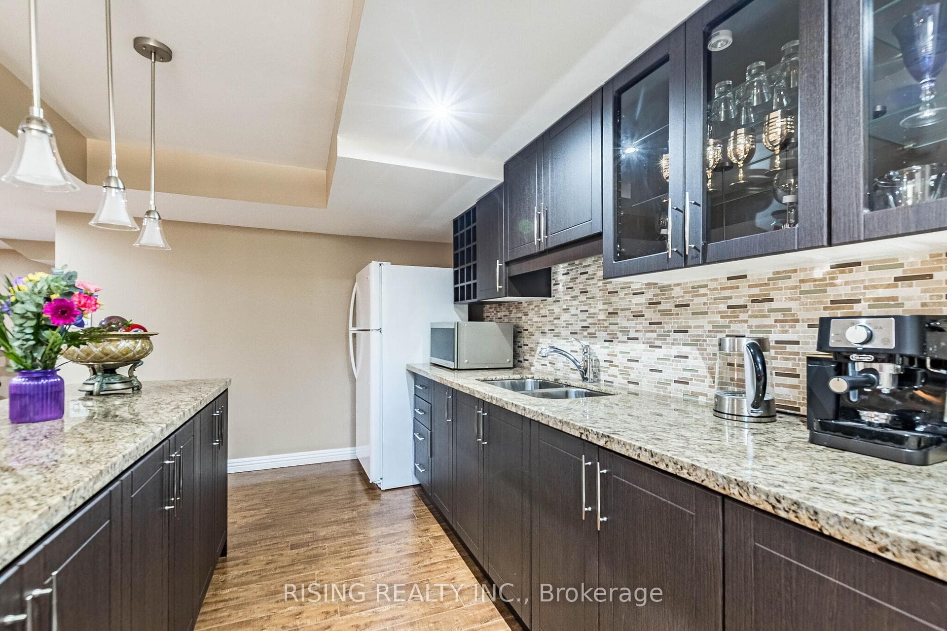 112 Great Lakes Boulevard photo 42