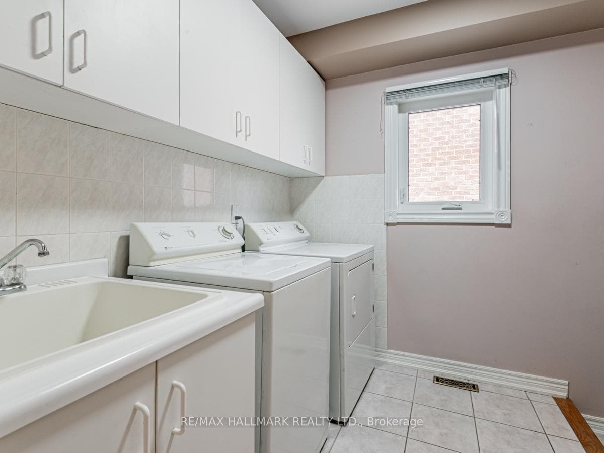 86 Lois Drive photo 35