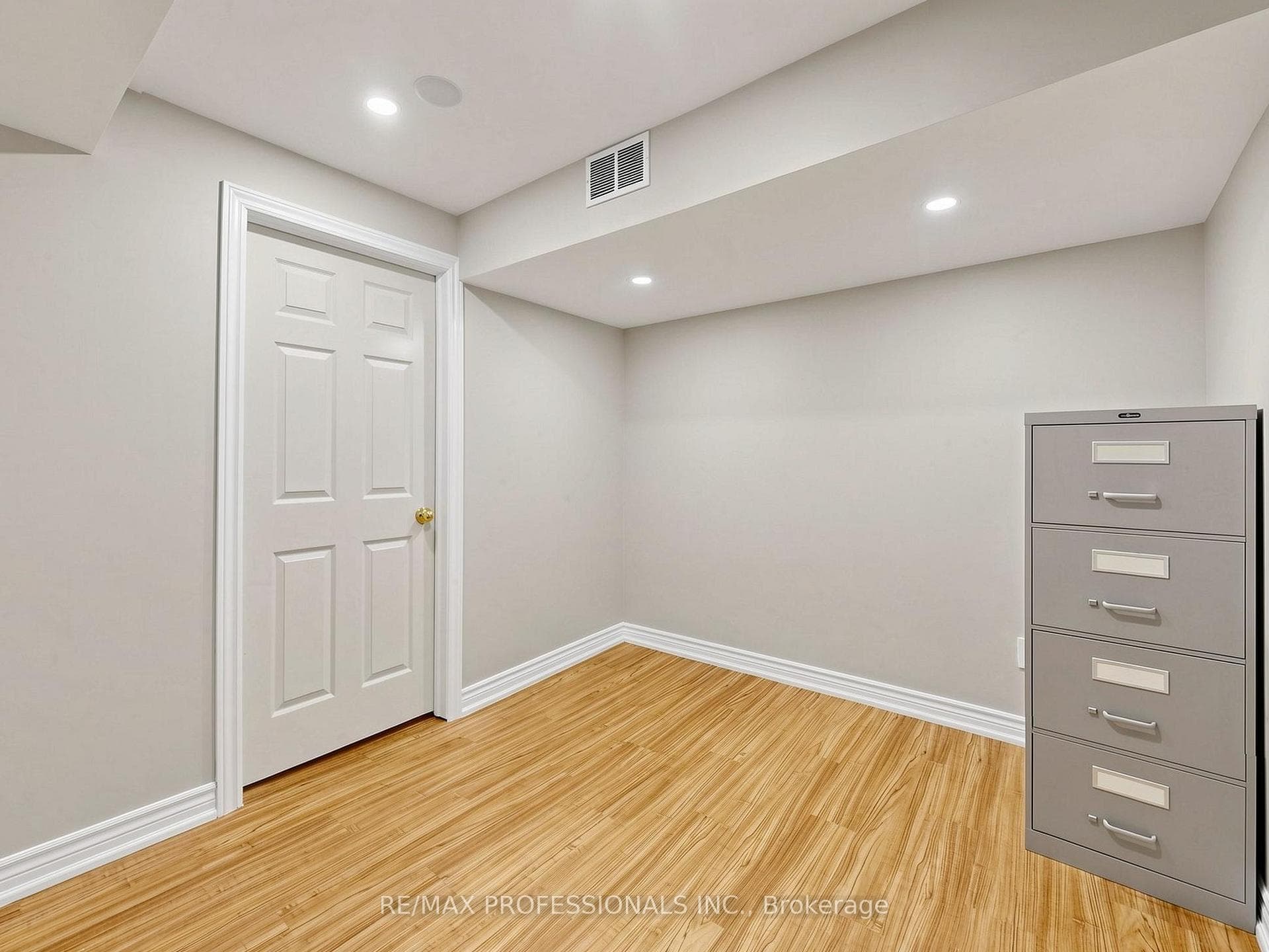 5 Muirdale Avenue photo 34